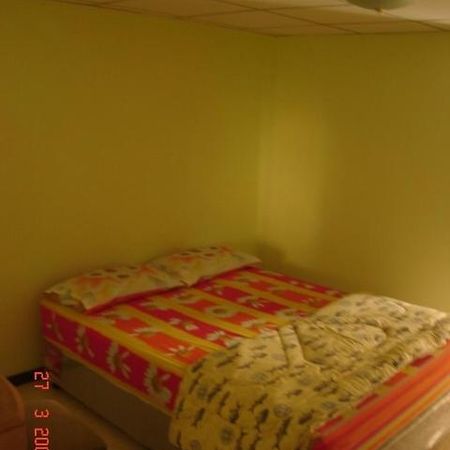 Kaset Guesthouse Банкок Стая снимка